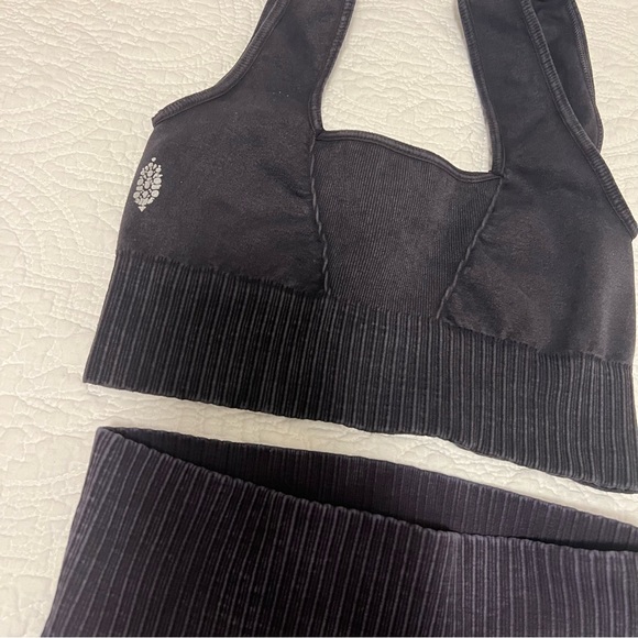 FP Movement Good Karma Set - Picture 8 of 13